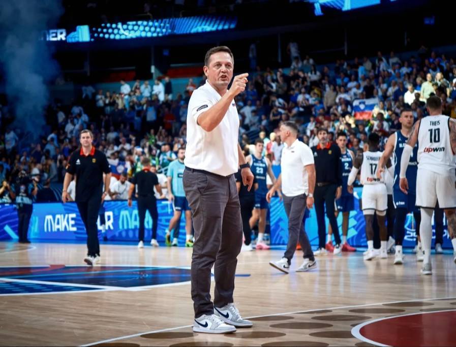 斯洛文尼亚主帅质疑判罚 东契奇:这辈子没遇过这种事